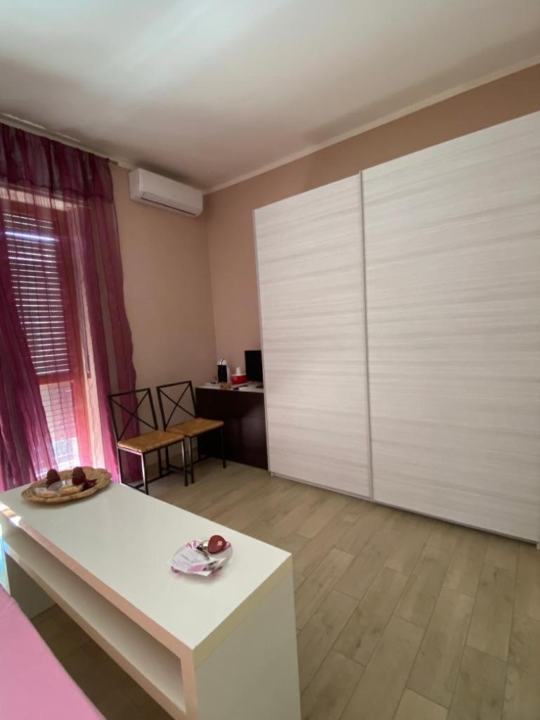 Casa Delle Orchidee Hotel Alba  Quarto foto
